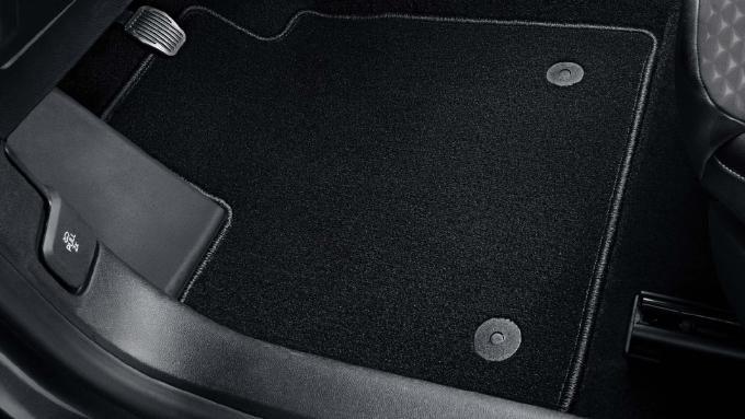 Ford Protection Accessories - Thule Roof Attachments